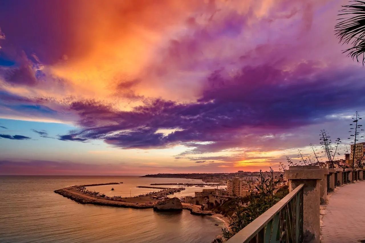 *** Hotel Le Maestranze Deluxe Rooms Sciacca Italia